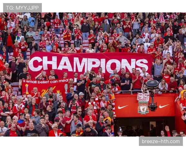 从草根到巨星:英超球迷亲述逆袭传奇,点燃足球激情与梦想 从草根到巨星:英超球迷亲述逆袭传奇,点燃足球激情与梦想