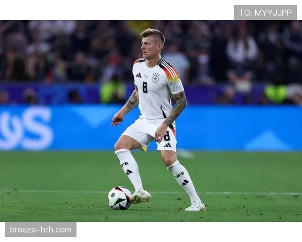 克罗斯传球视野